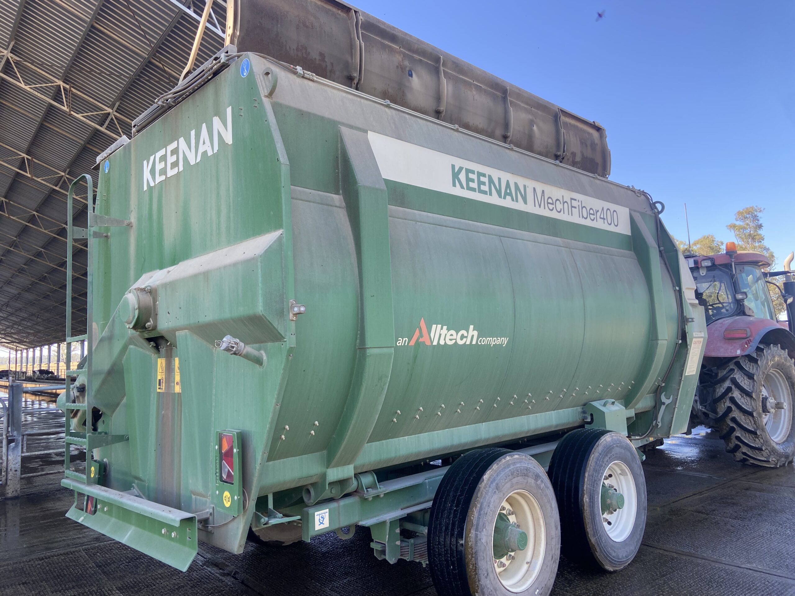 KEENAN MF 400 mixer wagon